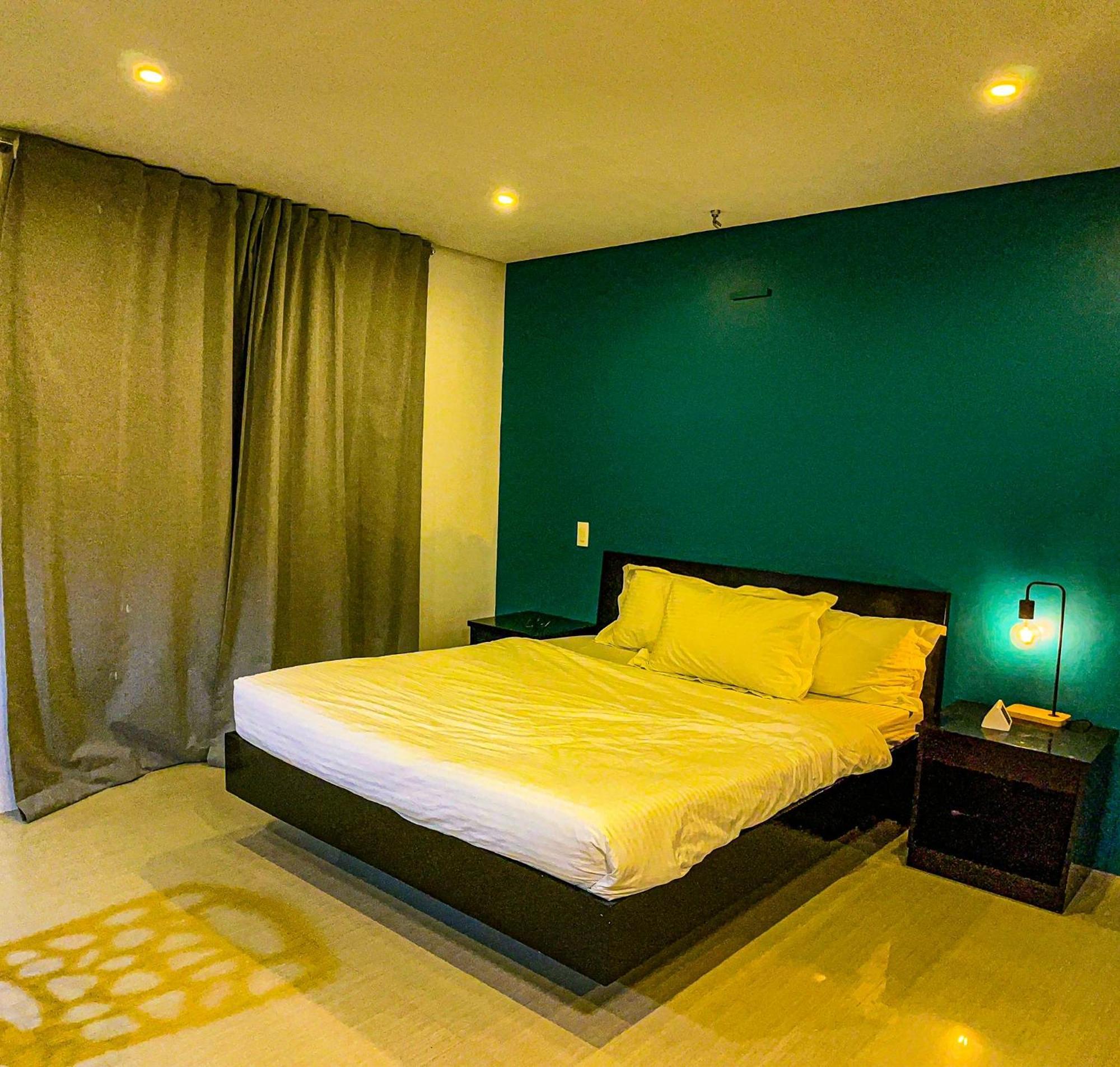 Aparthotel The Pacific Coast