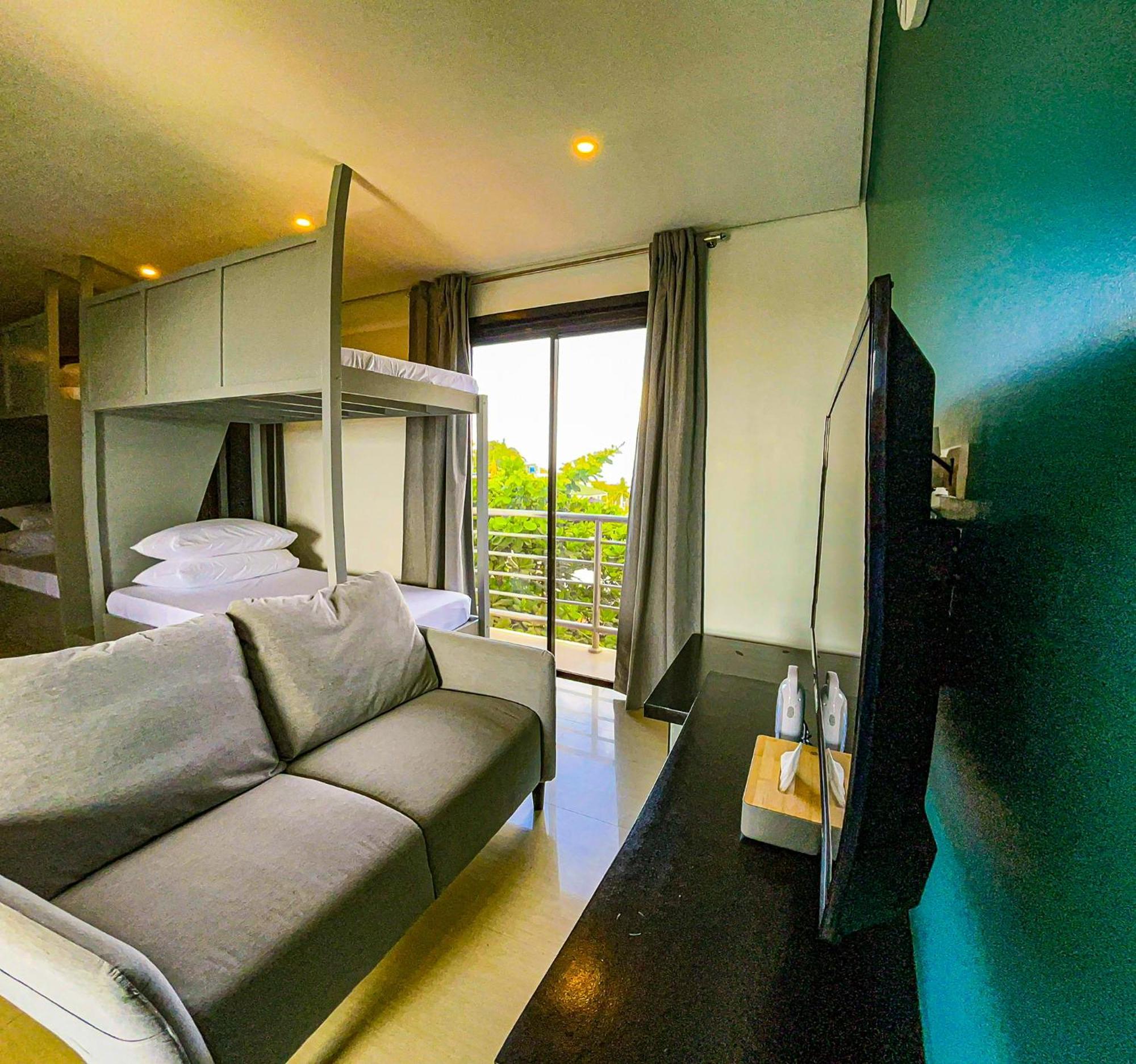 The Pacific Coast Aparthotel Yapak