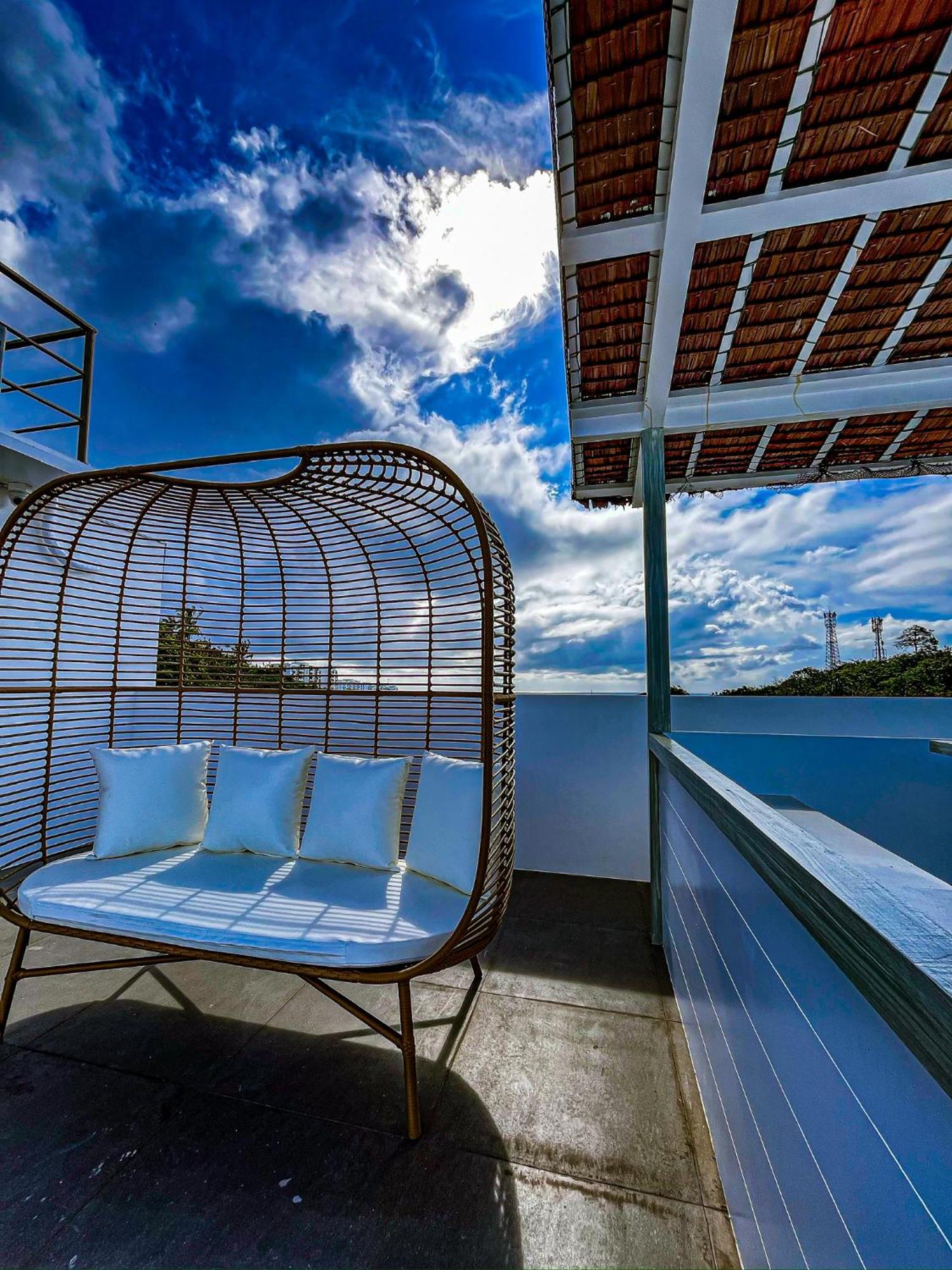 Aparthotel The Pacific Coast Yapak
